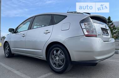 Лифтбек Toyota Prius 2004 в Одессе