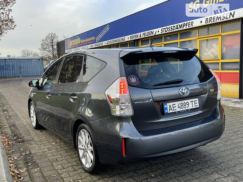 Хетчбек Toyota Prius 2012 в Дніпрі