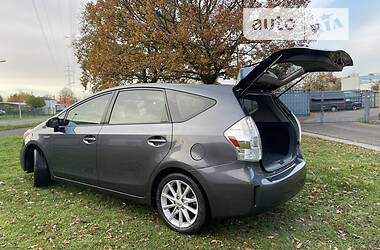 Хетчбек Toyota Prius 2012 в Дніпрі