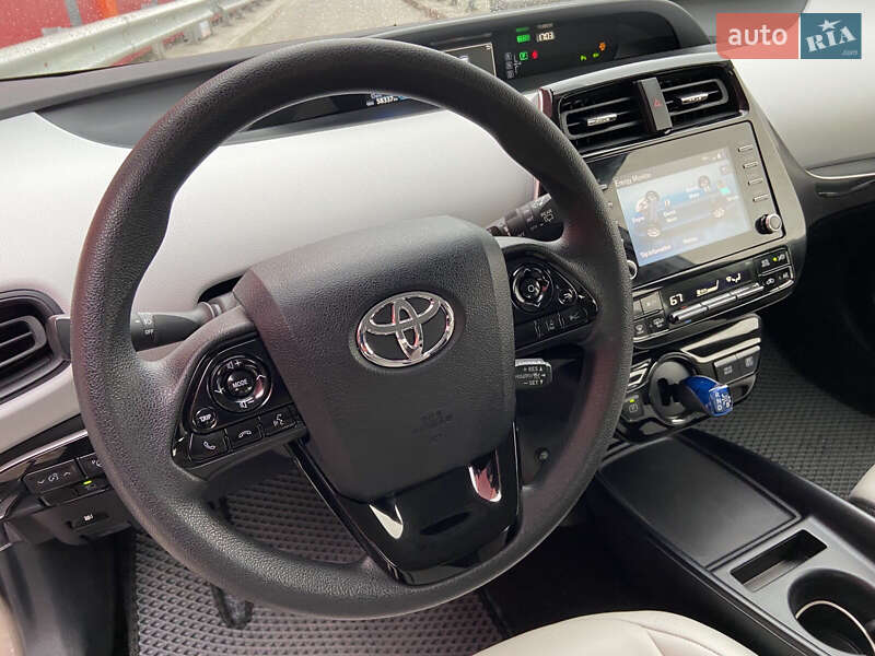 Хетчбек Toyota Prius 2019 в Києві