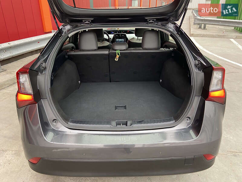 Хетчбек Toyota Prius 2019 в Києві