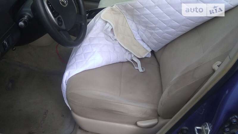 Хэтчбек Toyota Prius 2004 в Киеве