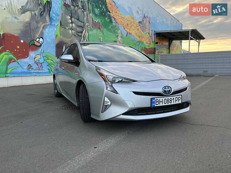 Хетчбек Toyota Prius 2016 в Одесі
