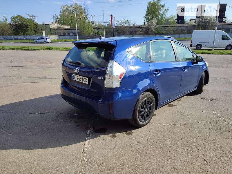 Универсал Toyota Prius 2012 в Львове