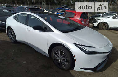 Хетчбек Toyota Prius 2023 в 