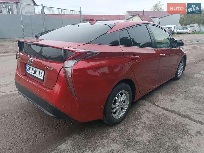 Хэтчбек Toyota Prius 2017 в Ровно фото 4 Хэтчбек Toyota Prius 2017 в Ровно