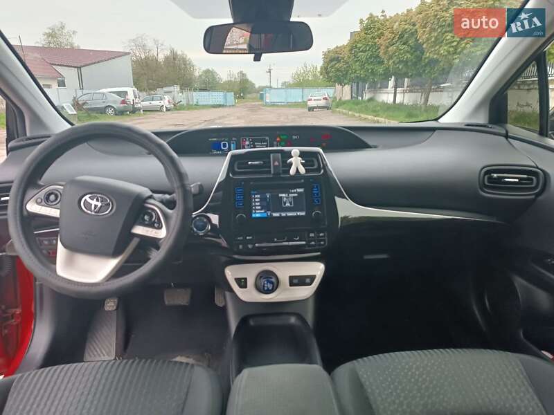 Хэтчбек Toyota Prius 2017 в Ровно фото 14 Хэтчбек Toyota Prius 2017 в Ровно