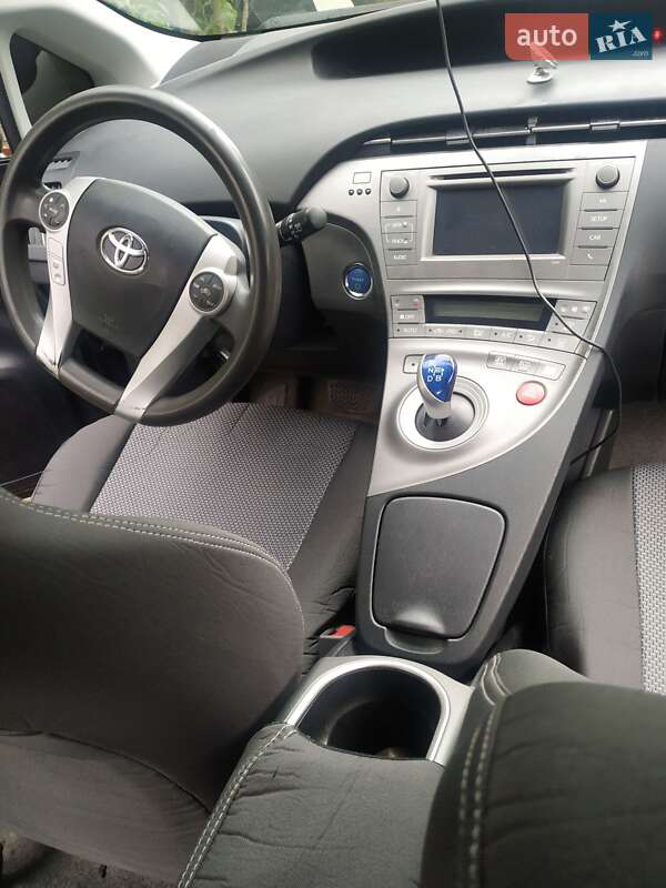 Хэтчбек Toyota Prius 2014 в Стрые