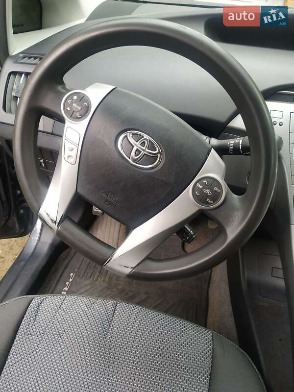 Хэтчбек Toyota Prius 2014 в Стрые