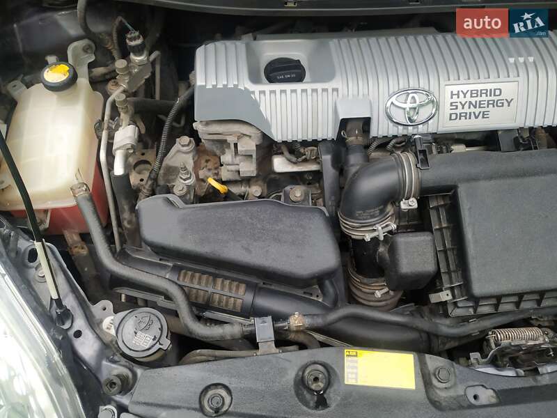 Хэтчбек Toyota Prius 2014 в Стрые