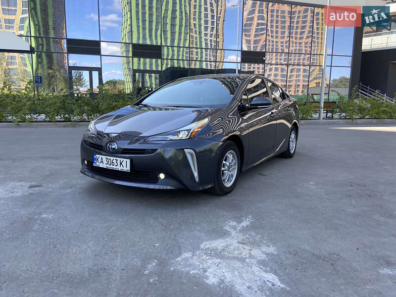Хетчбек Toyota Prius 2019 в Києві