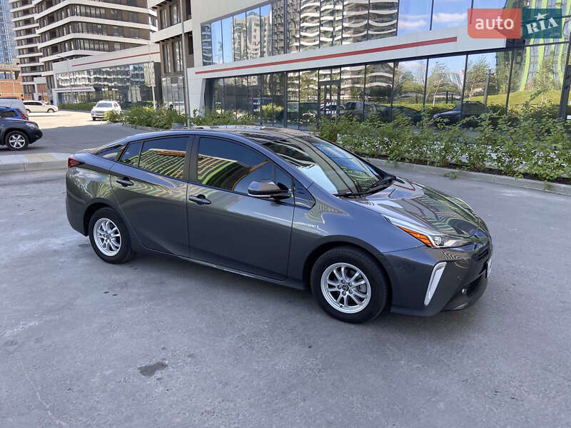 Хетчбек Toyota Prius 2019 в Києві