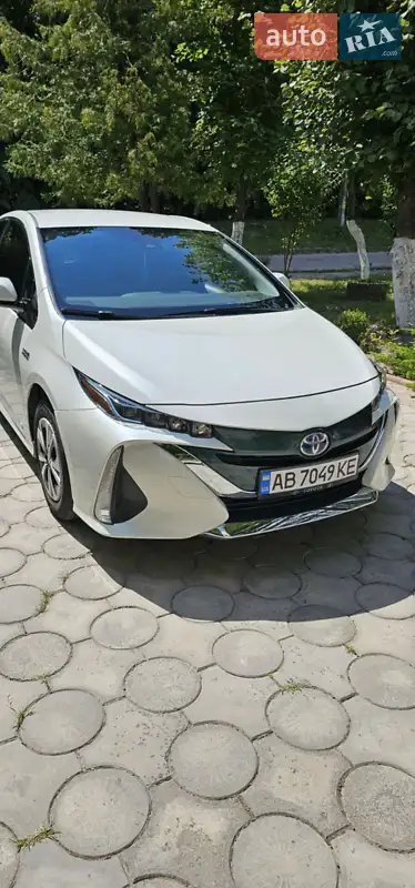 Toyota Prius 2018 VIN JTDKBRFU1J3603833 фото оголошення 11 з 55