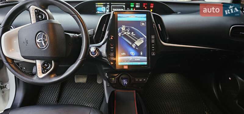 Хэтчбек Toyota Prius 2019 в Виннице
