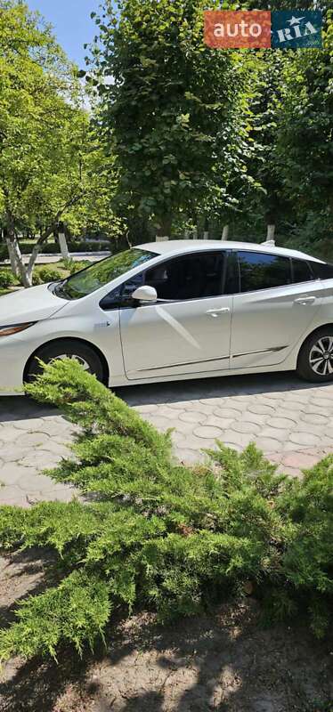 Хэтчбек Toyota Prius 2019 в Виннице