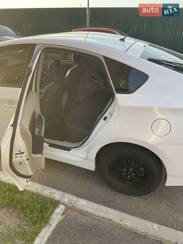 Хэтчбек Toyota Prius 2012 в Киеве
