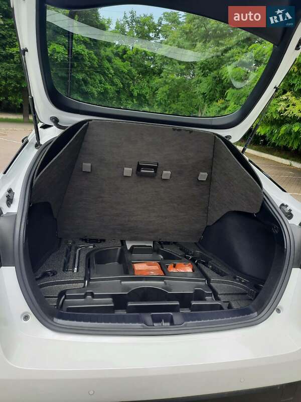 Хетчбек Toyota Prius 2022 в Одесі