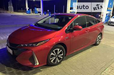 Хэтчбек Toyota Prius 2017 в Львове