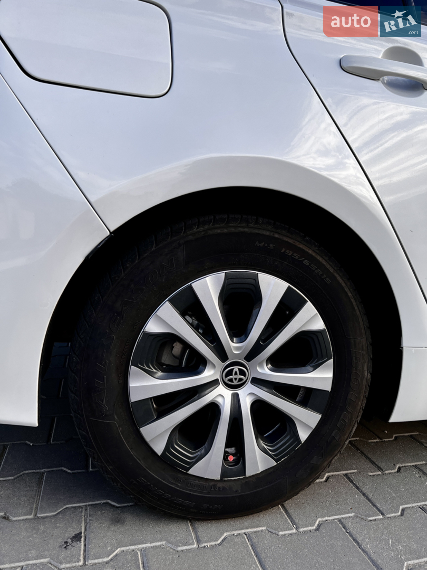 2019 Toyota Prius - мініатюра 10