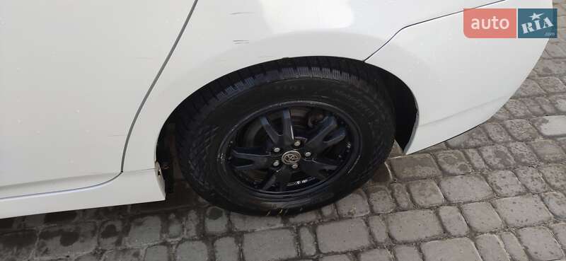 Хетчбек Toyota Prius 2012 в Ірпені