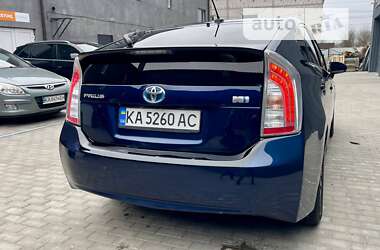 Хэтчбек Toyota Prius 2014 в Киеве