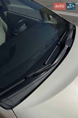 Хэтчбек Toyota Prius 2011 в Киеве