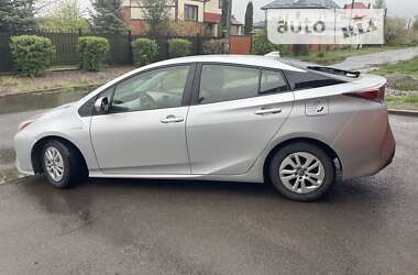 Хетчбек Toyota Prius 2016 в Ірпені