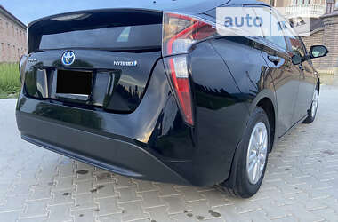 Хэтчбек Toyota Prius 2016 в Черновцах