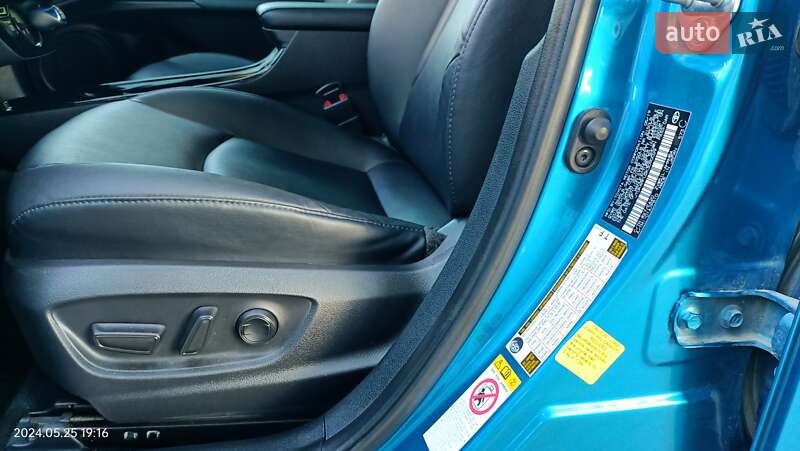 Хетчбек Toyota Prius 2019 в Чубинське