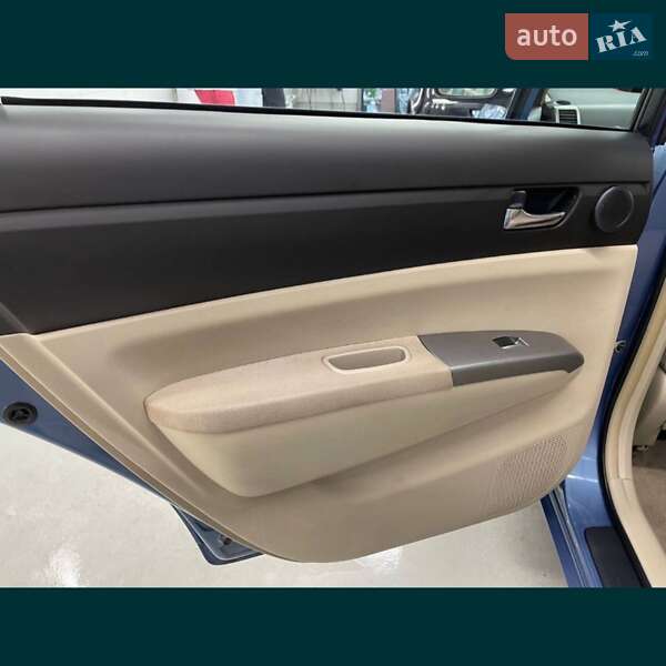 Хэтчбек Toyota Prius 2004 в Одессе фото 12 Хэтчбек Toyota Prius 2004 в Одессе