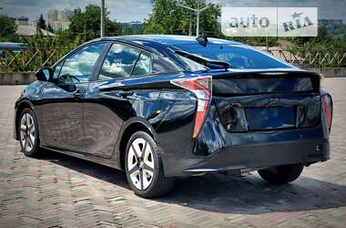 Хэтчбек Toyota Prius 2017 в Харькове