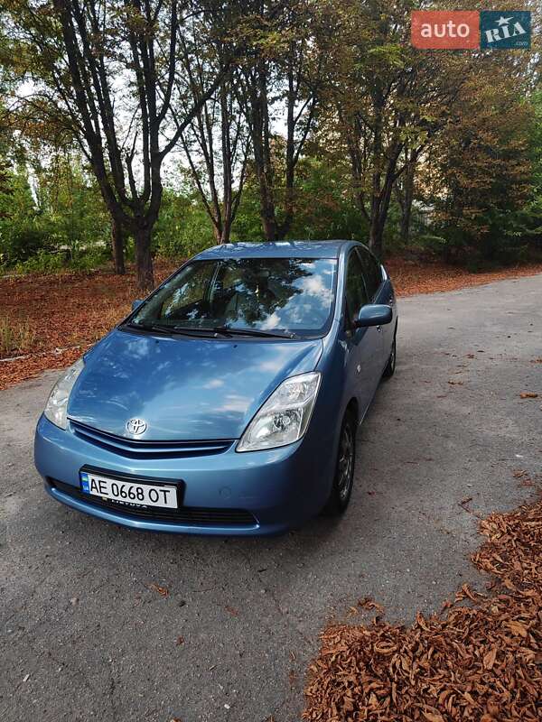 Хетчбек Toyota Prius 2005 в Павлограді