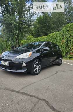 Хэтчбек Toyota Prius 2013 в Днепре