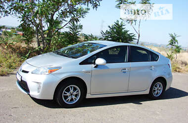 Хетчбек Toyota Prius 2014 в Білгороді-Дністровському