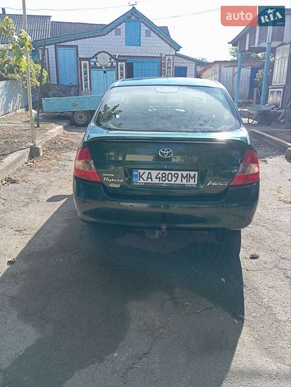 Седан Toyota Prius 2001 в Маньківці