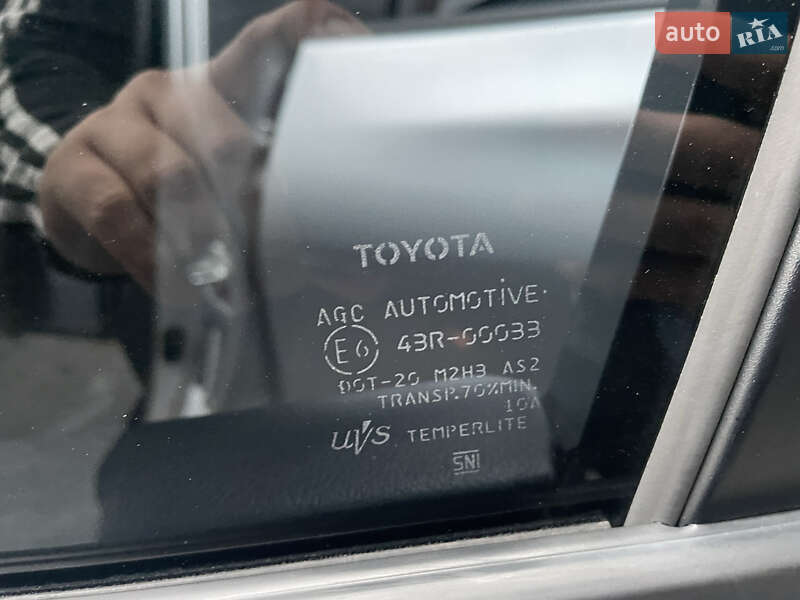 Хэтчбек Toyota Prius 2019 в Ивано-Франковске