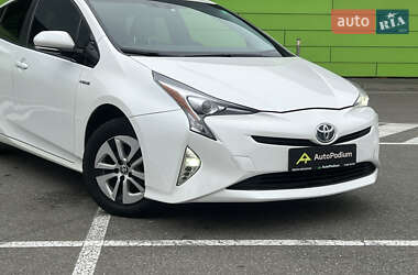 Хэтчбек Toyota Prius 2016 в Киеве