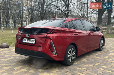 Хэтчбек Toyota Prius 2018 в Броварах