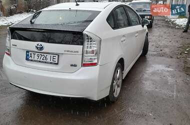 Хэтчбек Toyota Prius 2010 в Калуше