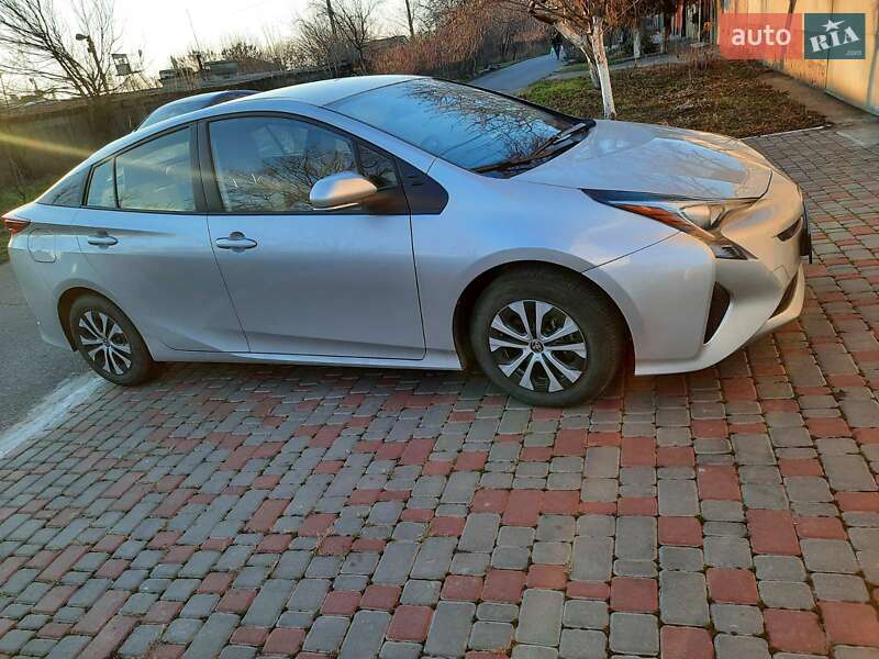 Хетчбек Toyota Prius 2021 в Одесі