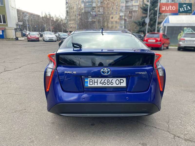 Хэтчбек Toyota Prius 2017 в Одессе