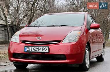 Хэтчбек Toyota Prius 2009 в 