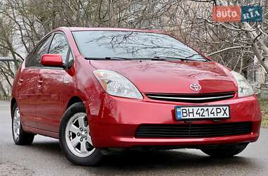 Хэтчбек Toyota Prius 2009 в 