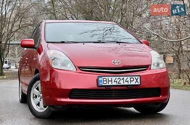 Хэтчбек Toyota Prius 2009 в 