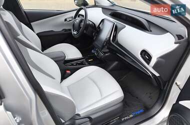Хетчбек Toyota Prius 2019 в 