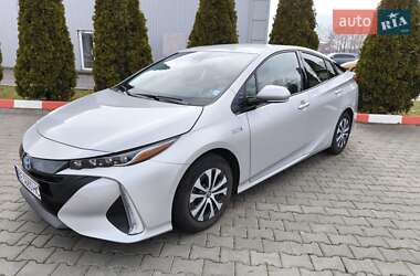Хетчбек Toyota Prius 2019 в 