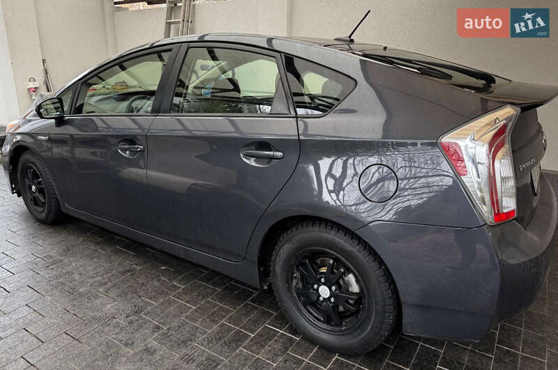 Хэтчбек Toyota Prius 2012 в Киеве