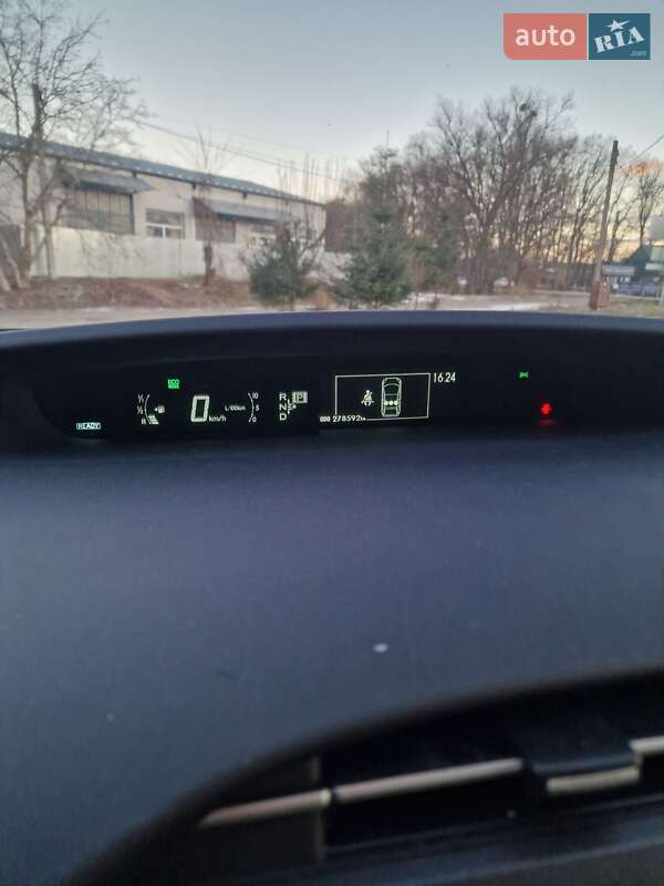 Хэтчбек Toyota Prius 2010 в Черновцах фото 9 Хэтчбек Toyota Prius 2010 в Черновцах