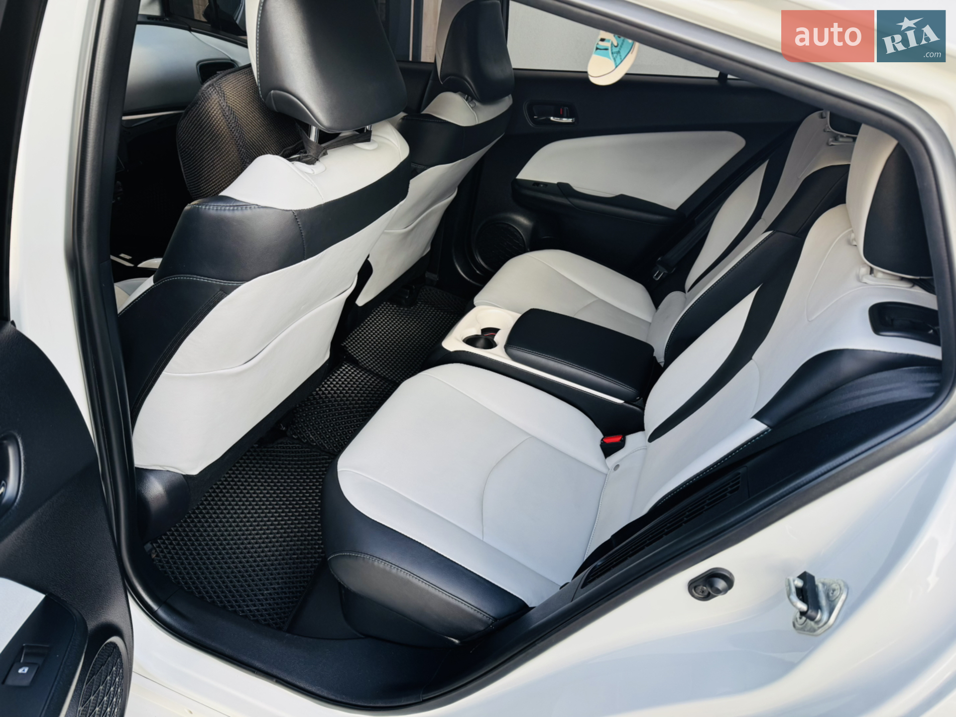 2017 Toyota Prius - мініатюра 24