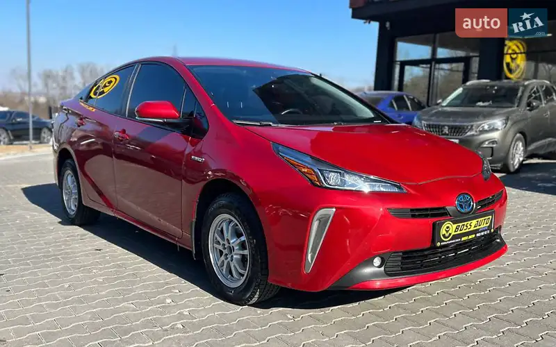 Хетчбек Toyota Prius 2019 в 